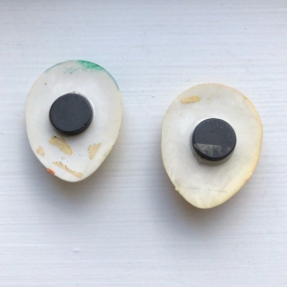 ✨HOST PICK✨ Set Of 2 Vintage Mime Face Magnets - Picture 5 of 6